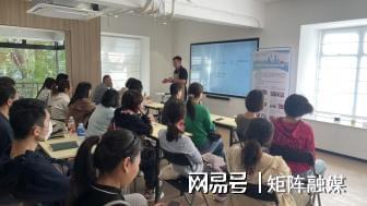 培训为失业人员“烘”出就业新希望AG真人app龙凤街道咖啡师技能(图2)