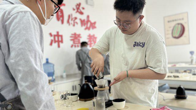 ：春花茶咖活动奏响春日乐章AG真人平台app云南保山(图4)